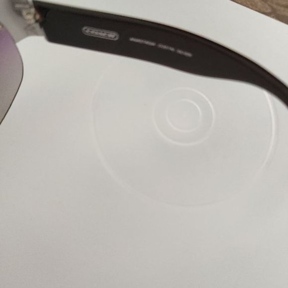 COACH ANASTASIA SUNGLASSES WITH CASE AND CLEANING RAG - Picture 4 of 9